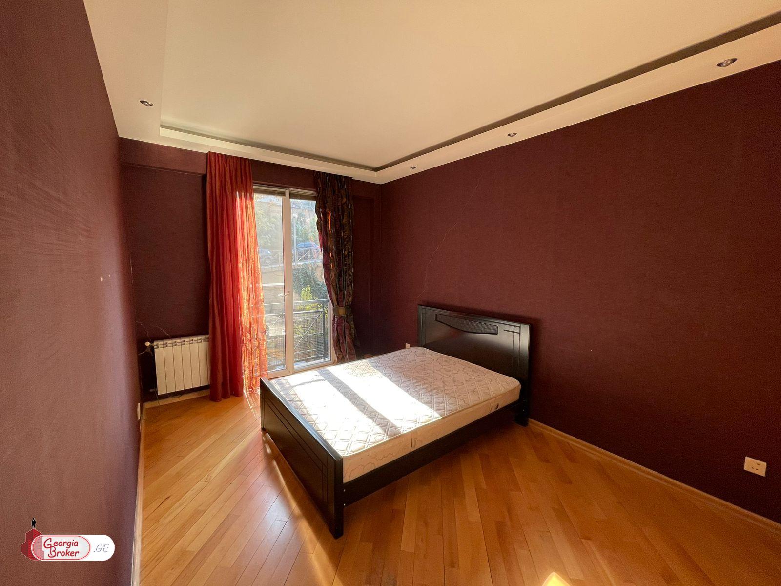 nearly repaired 3-room apartment for sale